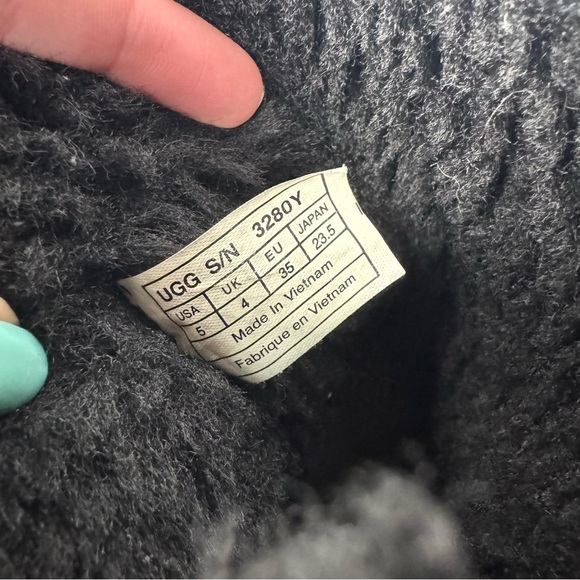 Ugg Leather Suede Black Bow Short Sherpa Lined Winter Boots With Diamond Detail - Picture 6 of 6